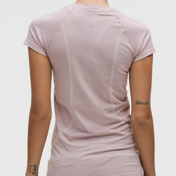 LULULEMON Swiftly Tech Short-Sleeve Shirt 2.0 - Picture 2 of 4
